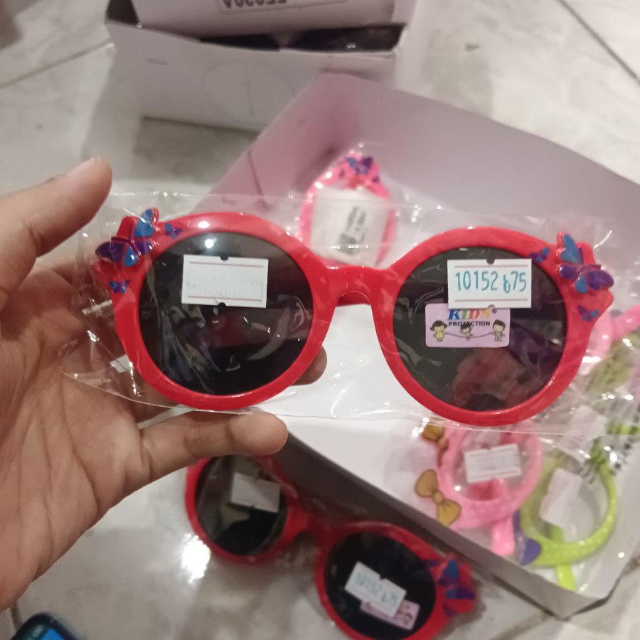 Kacamata anak