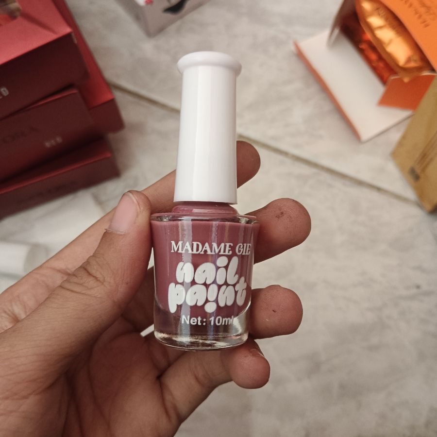 Madame Gie Nail Polish Nail Paint/red series 