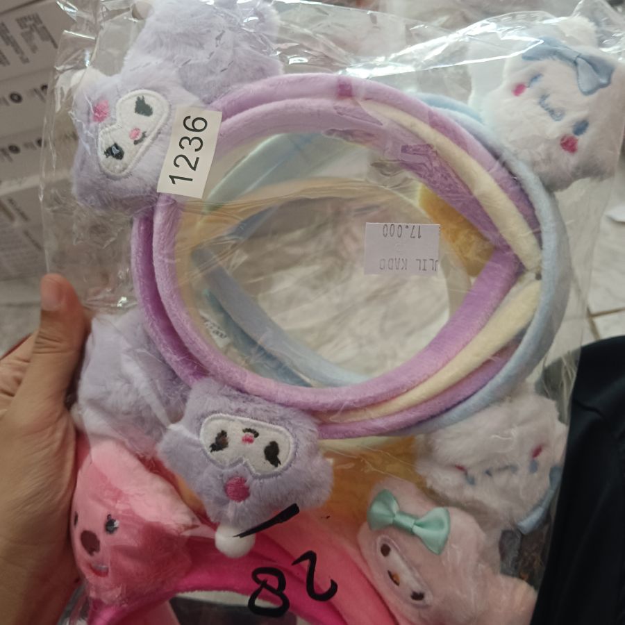 Bando Bulu Karakter 