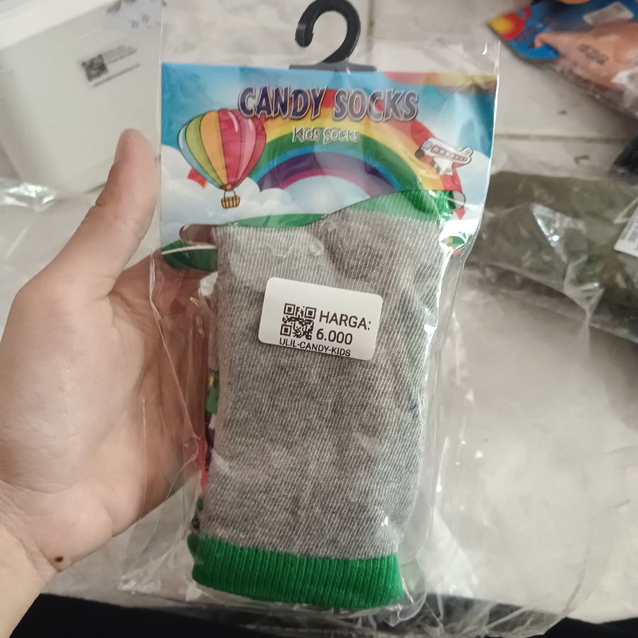 Kaos Kaki Candy Kids