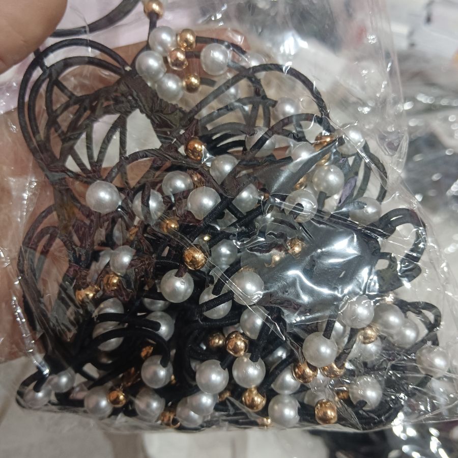 Ikat Rambut Mutiara Isi 2