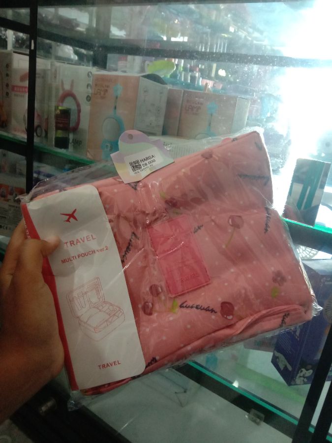 Tas Travel  Multi Pouch 02