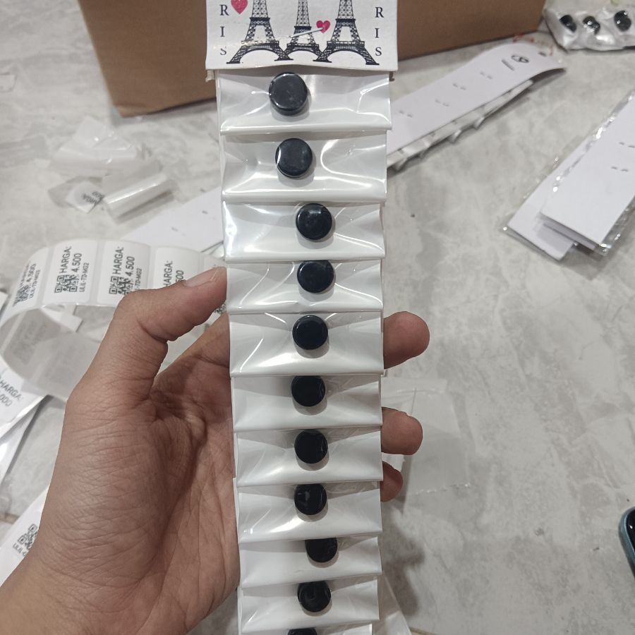 Tindik Magnet Besar