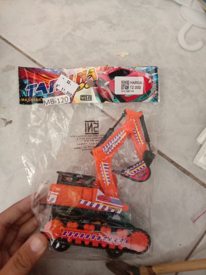 Mainan Eskavator kecill