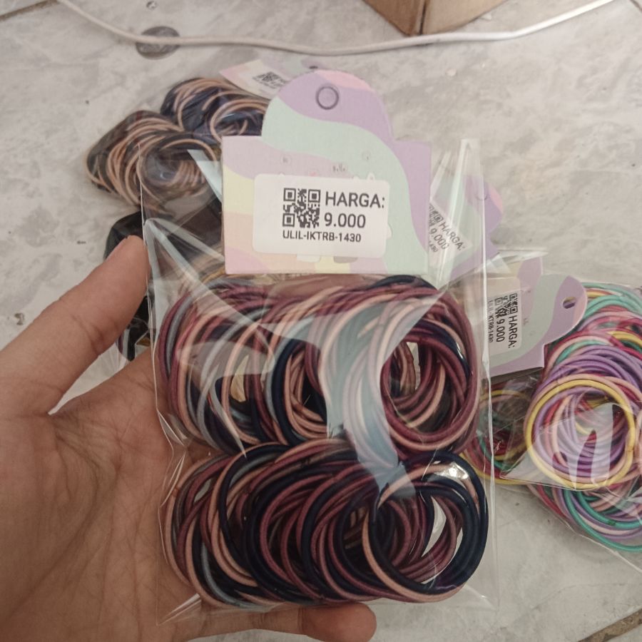Ikat Rambut Tabung
