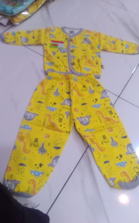 Setelan uscita kncing dpn L