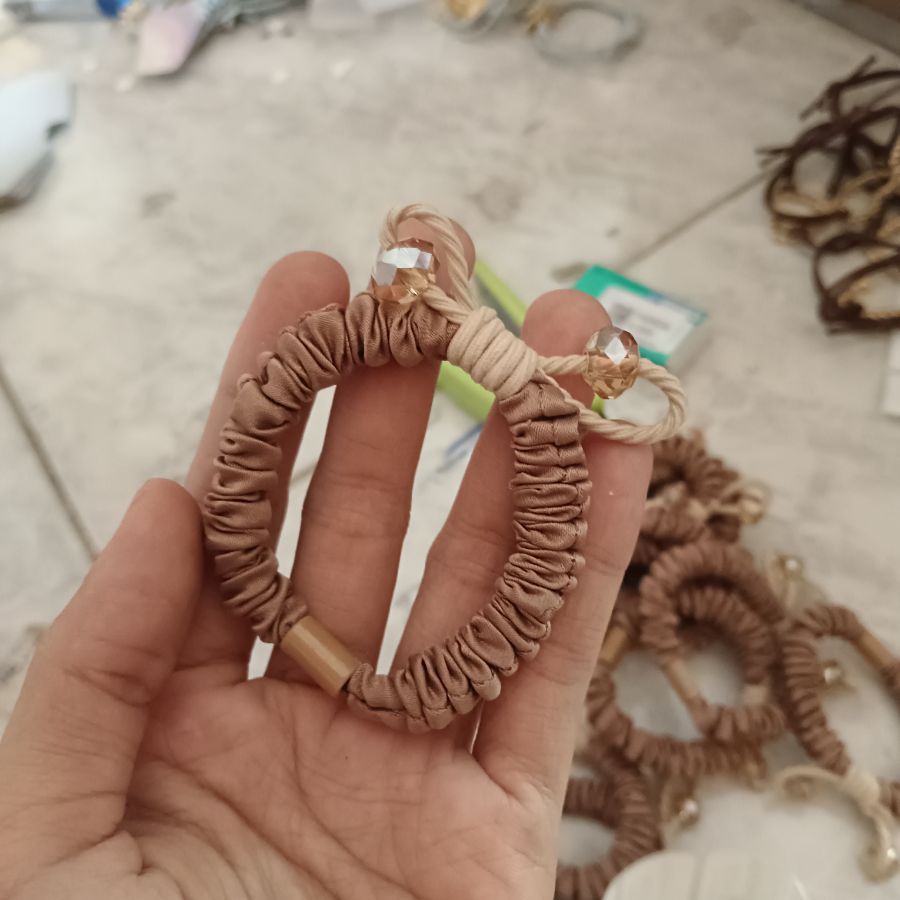 Ikat Rambut Scrunchie Kecil