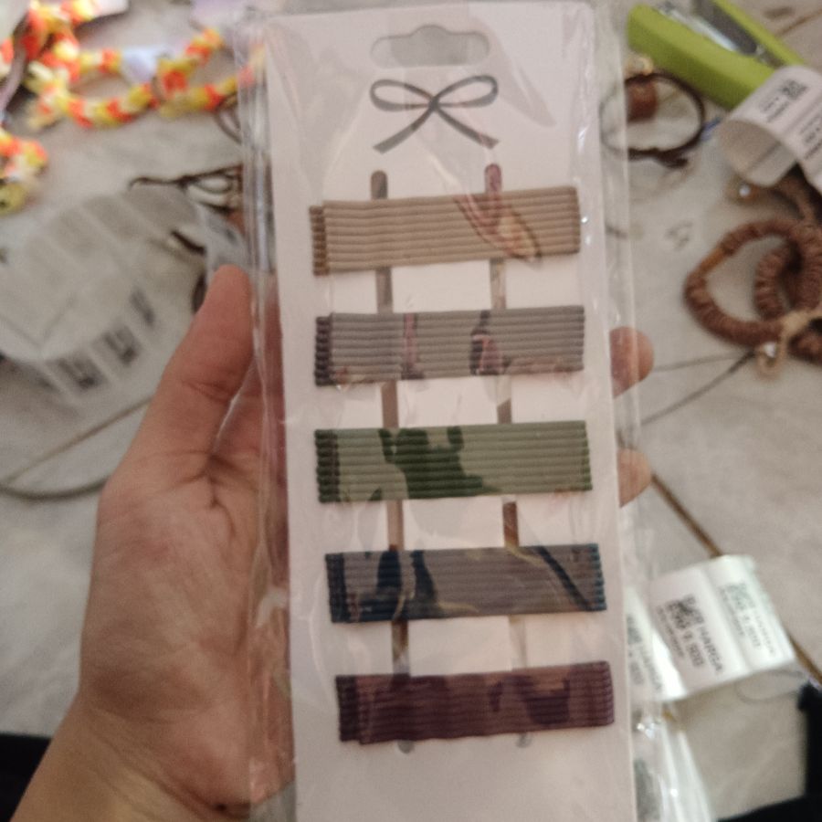 Hair Pins Doff
