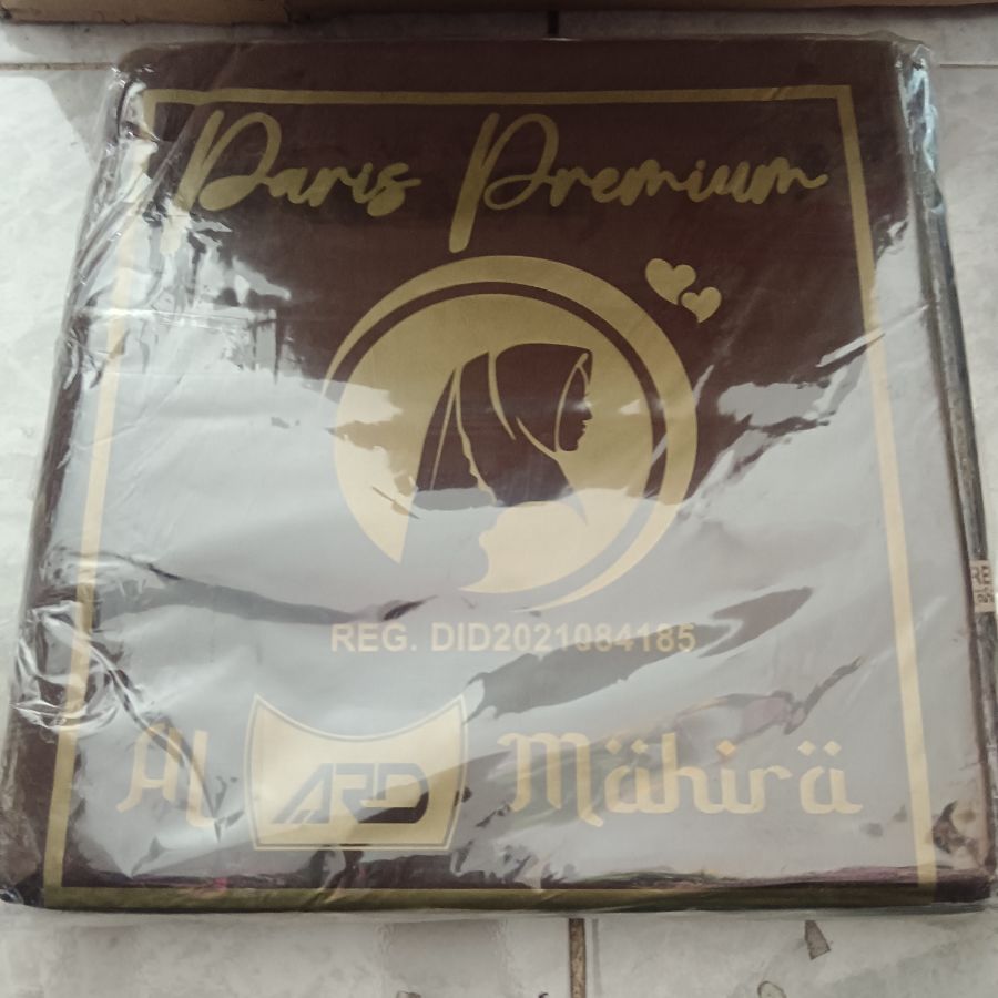 Paris Amour/Coklat Pramuka 