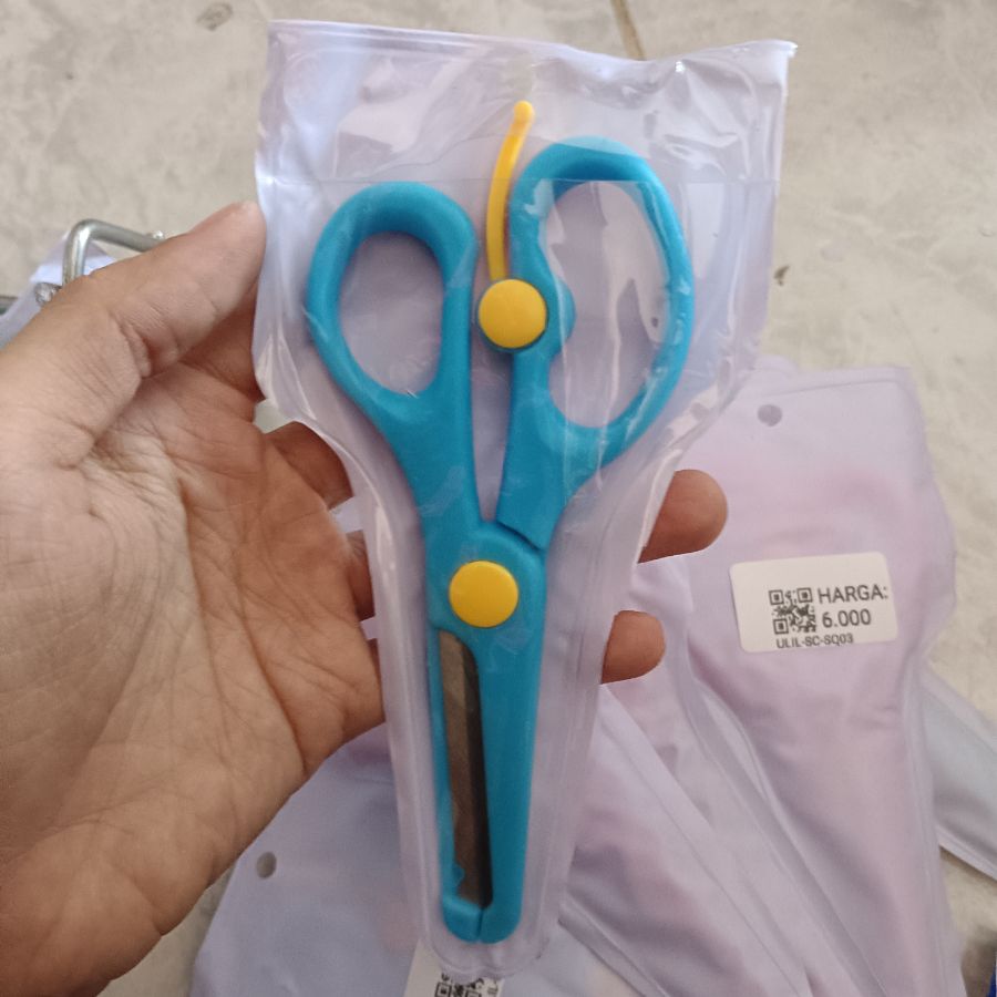 Squeezy/ Kids Scissors 