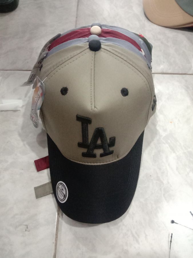 Topi Baseball