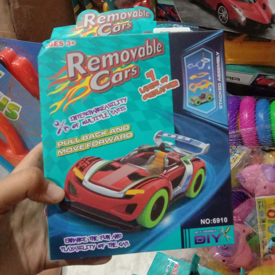 Removable cars