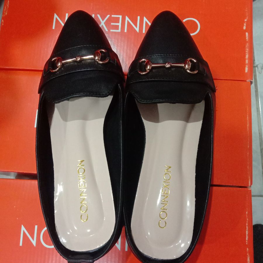 Connexion Flatshoes Hitam/41