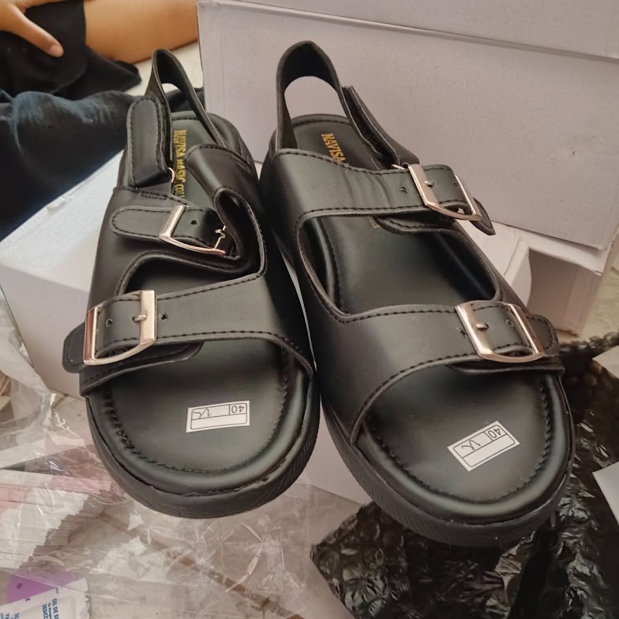 Navisa Sendal Tali Hitam/39