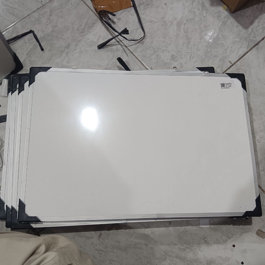 Whiteboard size 30cm x 45cm