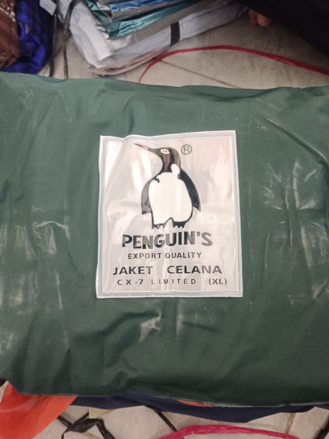 Penguins Jaket Celana CX-7