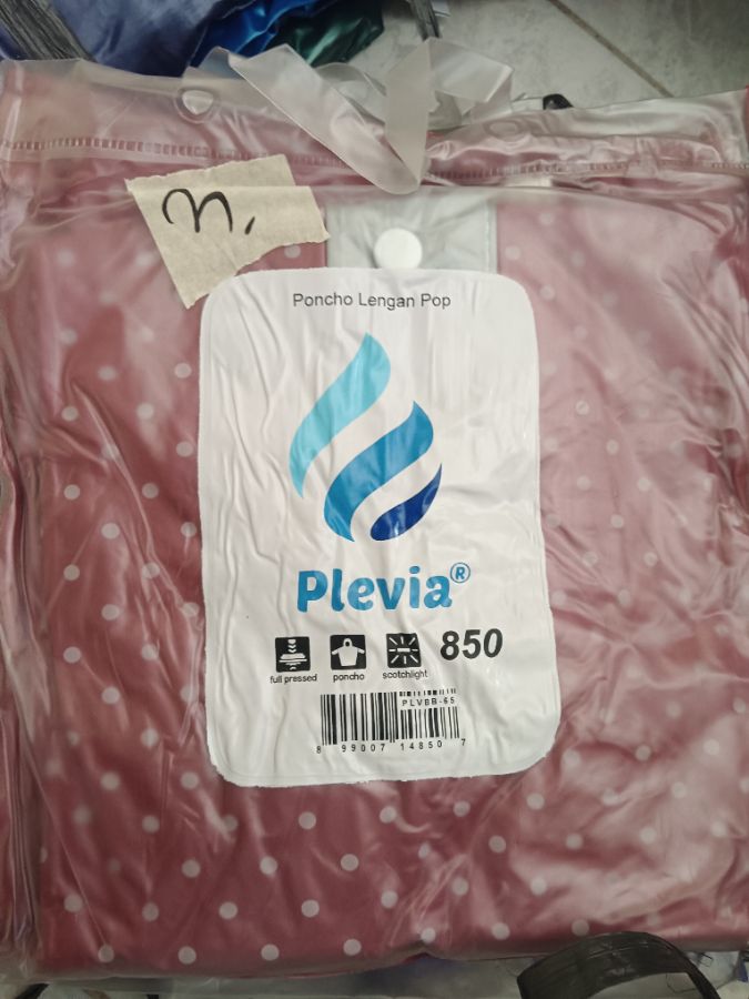 Poncho Lengan Plevia Lengan Pop