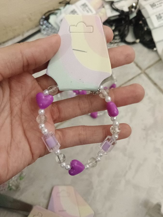 Gelang Mote Ungu