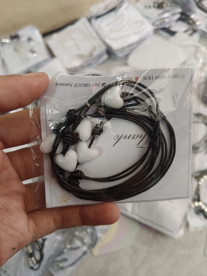 Gelang Love