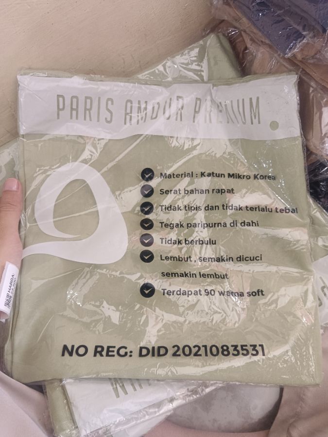 Paris Amour/ Avocado