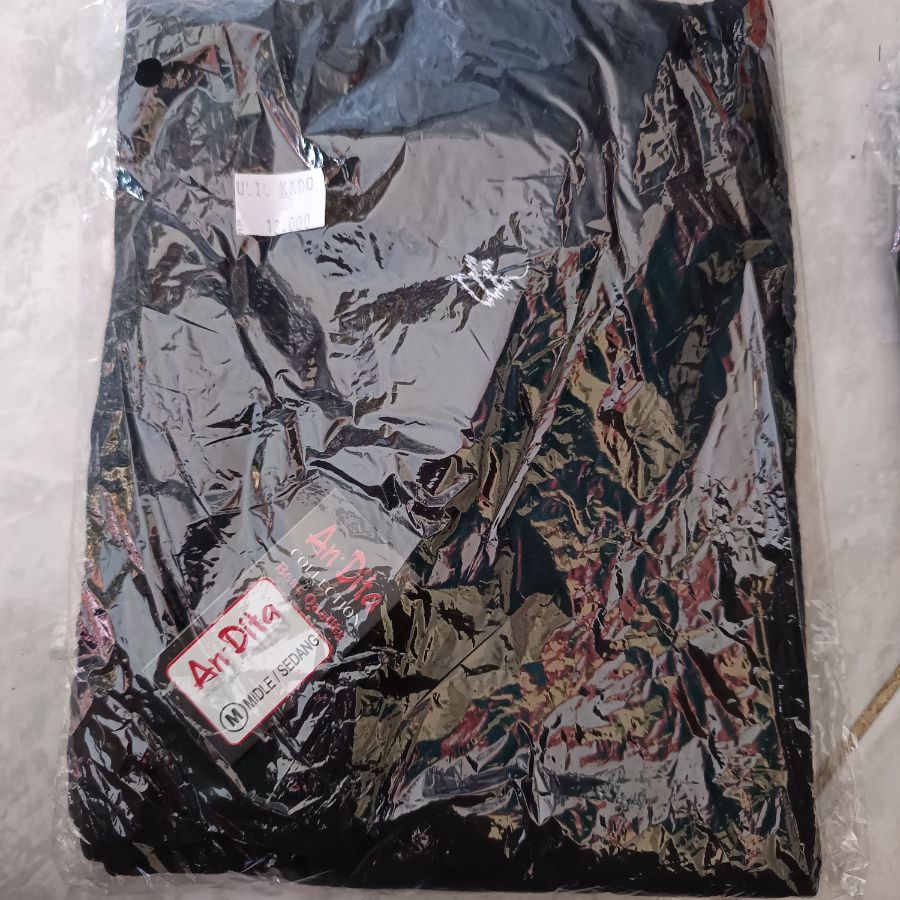 An Dita Hijab Bergo/Hitam/M