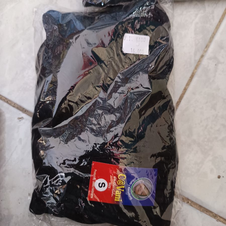 Cavani Hijab Bergo/Hitam/S