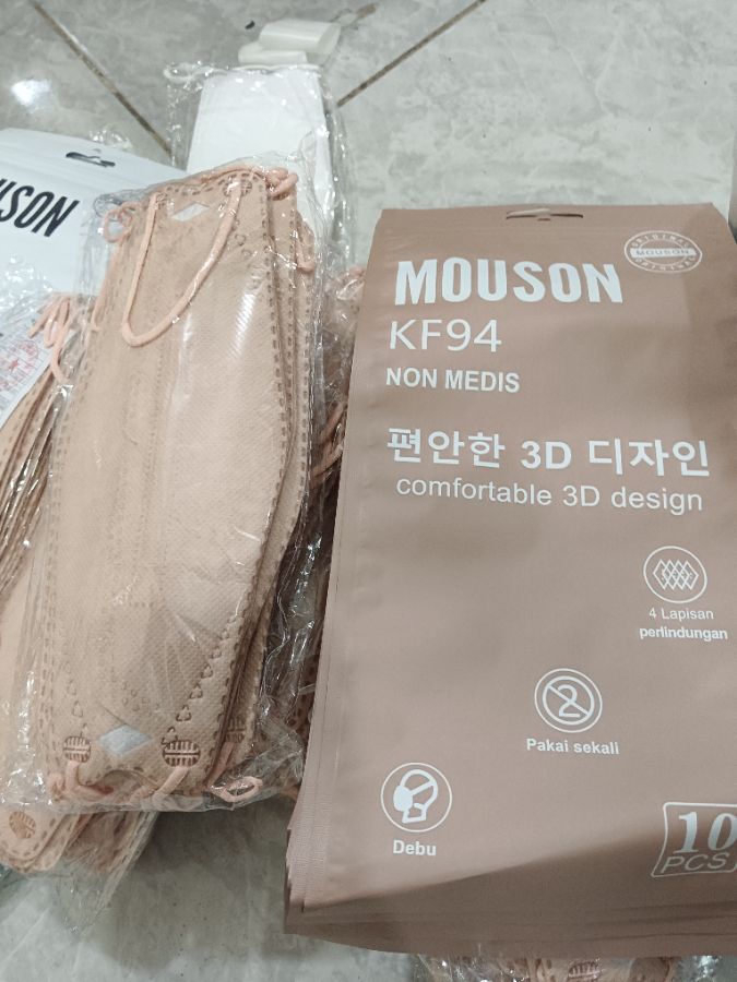 Mouson - Masker KF94 10 pcs - Dewasa - Creamy Latte
