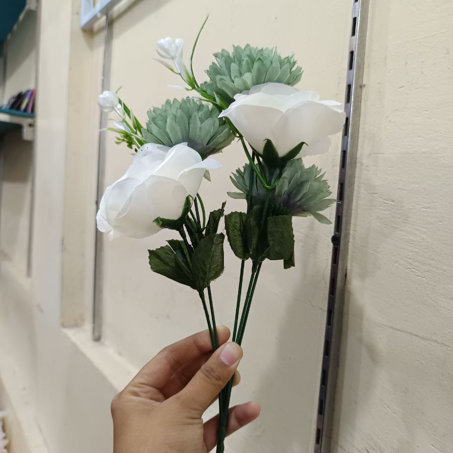 Bunga Hias Artificial