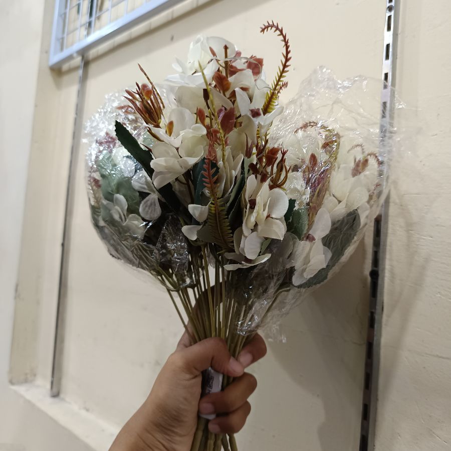 Bunga Hias Artificial