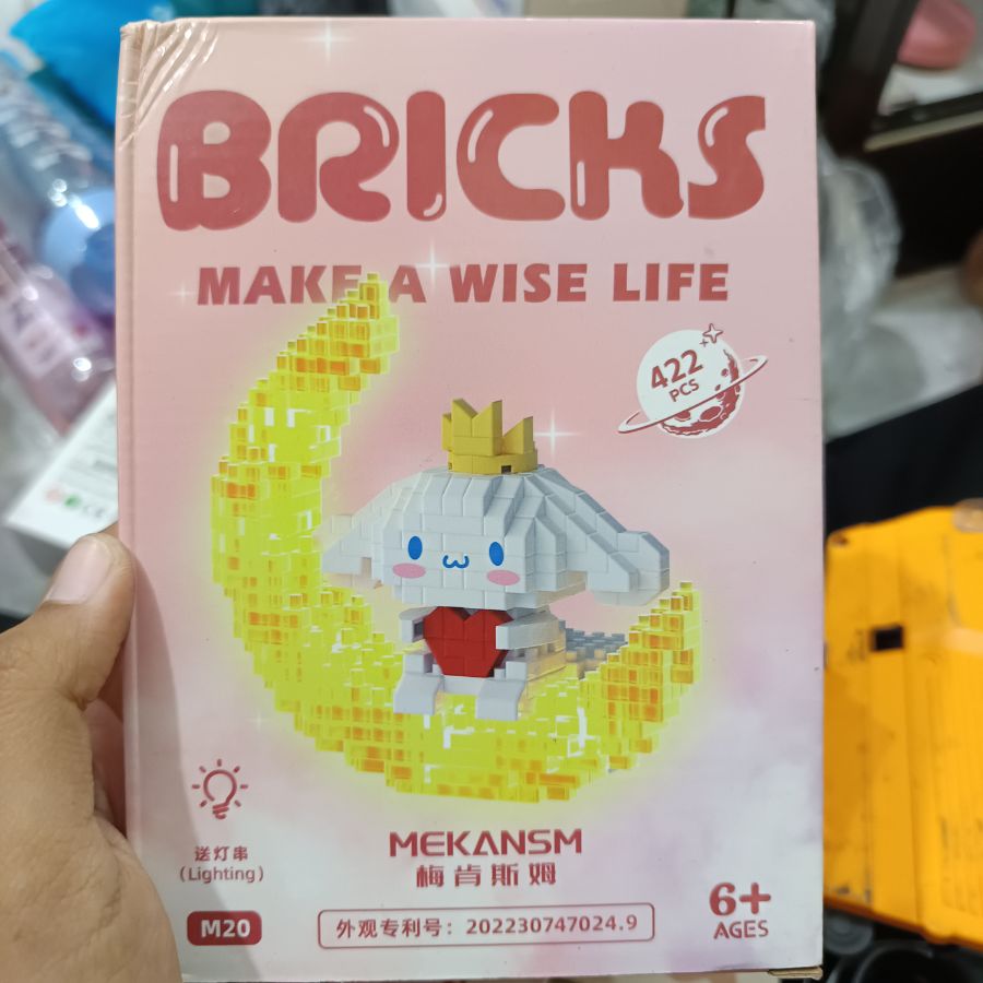 Bricks - Mainan - Bricks Lighting Sanrio