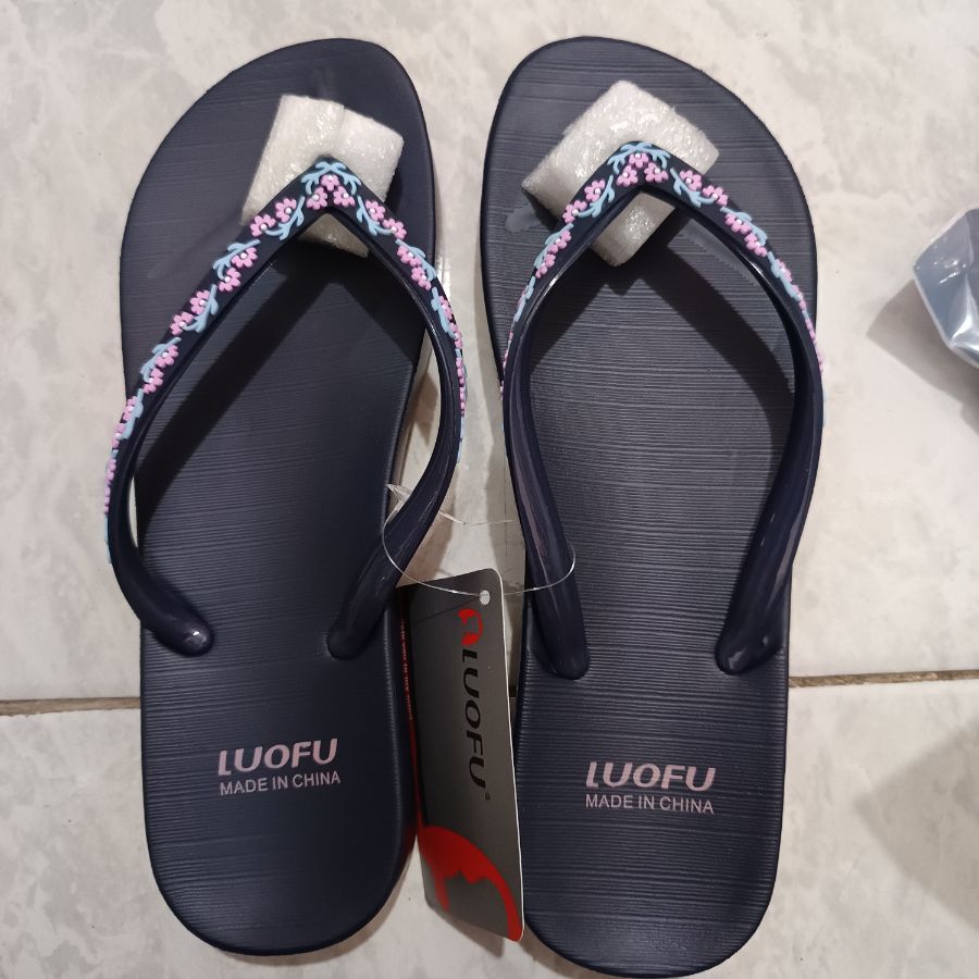 Luofu Sendal Jepit Wanita