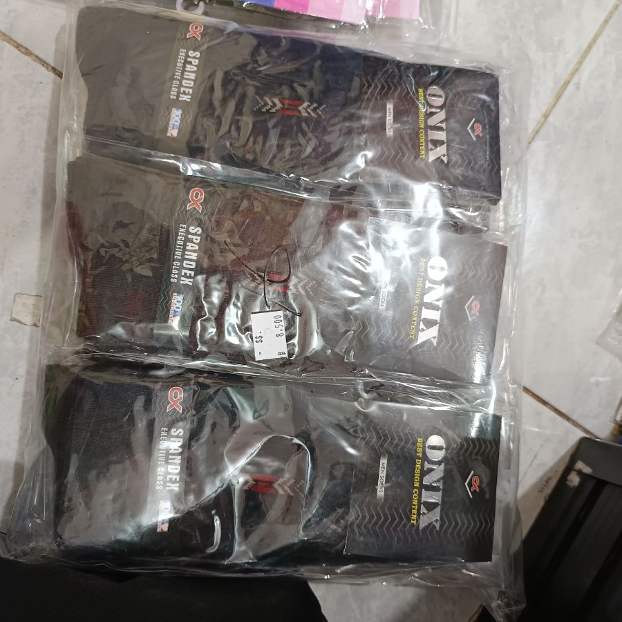 Onix Kaos Kaki Kantor