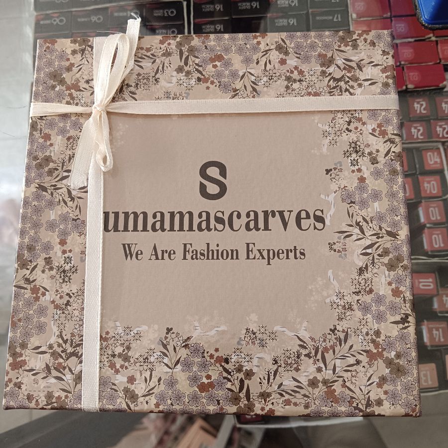 Umama Scarves Box