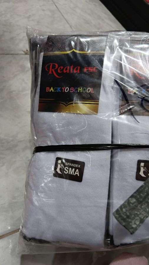 Reata Kaos Kaki Hitam Putih SMA