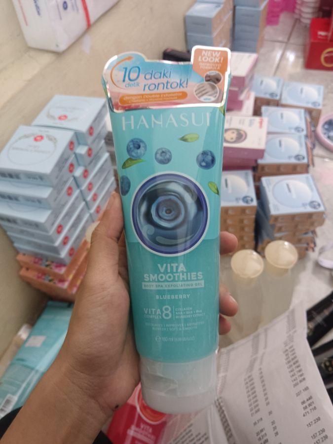 Hanasui Vita Smoothies Body Spa Exfoliating Gel - Bluberry 180ml