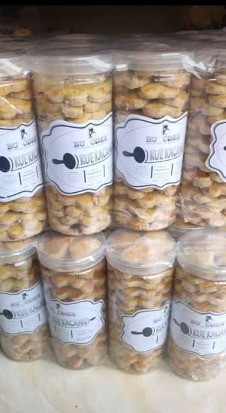 Kue kacang mak odeh lusinan