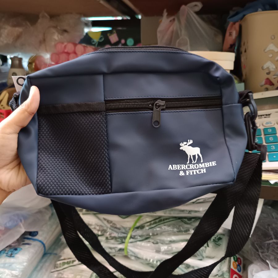 Voltker/ Waistbag/ Adidas