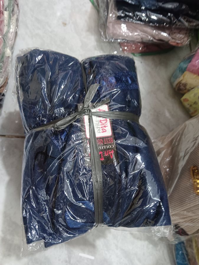 Hijab An Dita Bergo/ Navy/ S