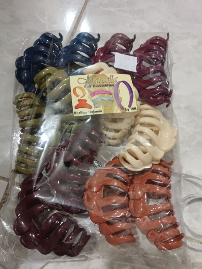 Marcella Jedai Kerang/ Gelap
