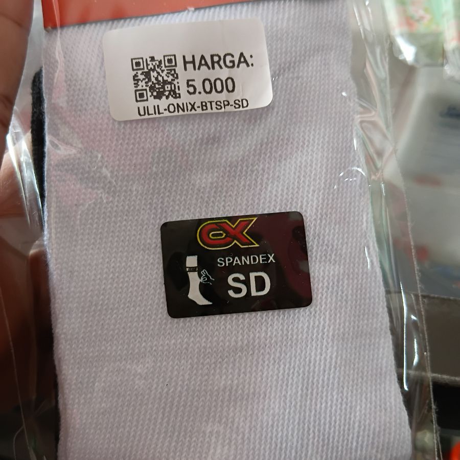 Onik back to school hitam putih sd