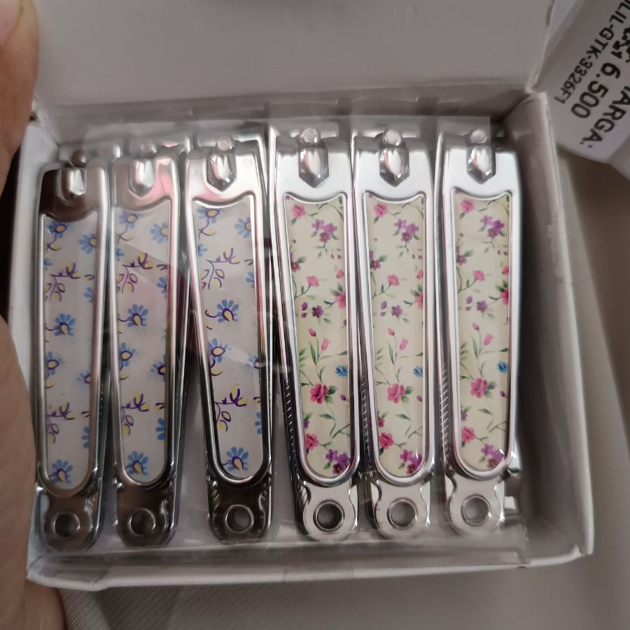 Gunting Kuku Motif Besar