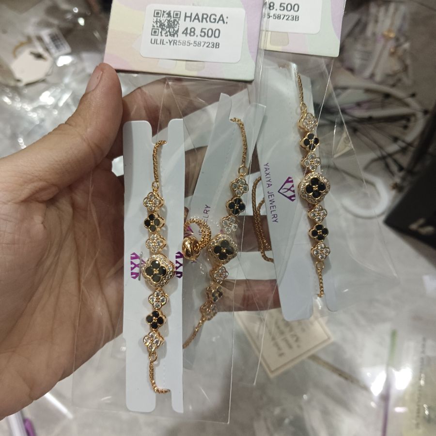 Gelang Fashion 