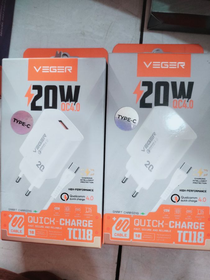 Charger VEGER VR 118 20 W tipe C