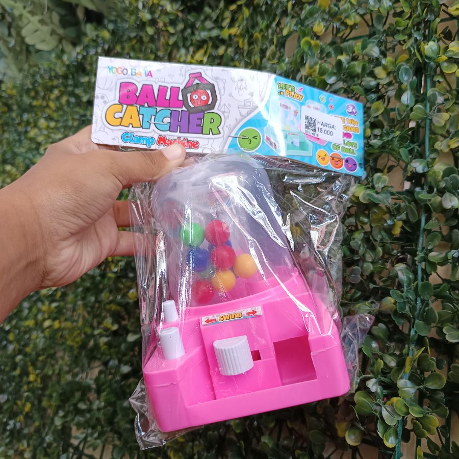 CLAW MACHINE TOY
