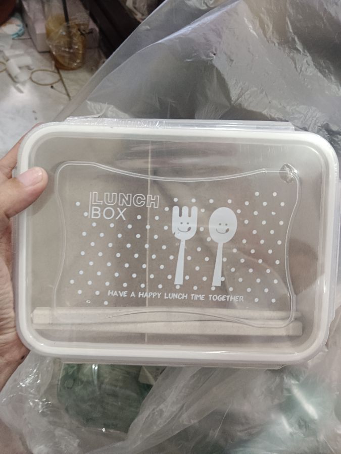 2. Kotak Makan 5482