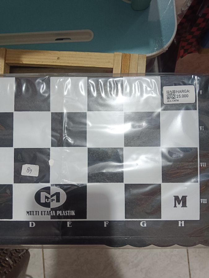 8Catur M