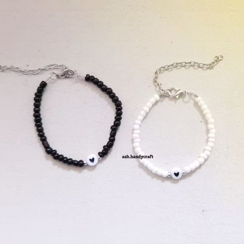 Sepasang Gelang Manik Love Putih Hitam  Gelang Couple Manik korea-Hitam