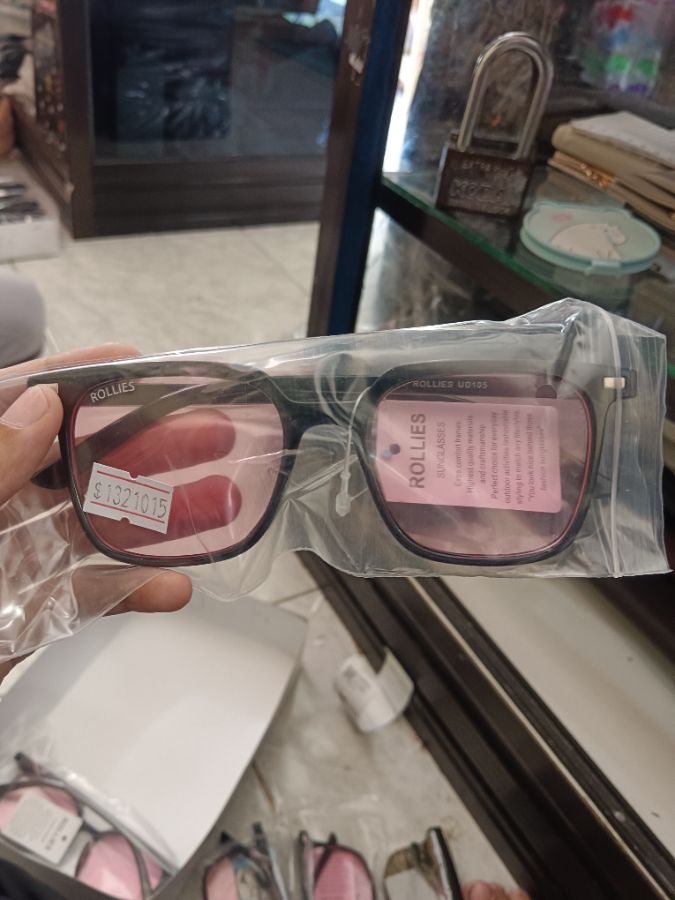 Kacamata Rollies Hitam Pink