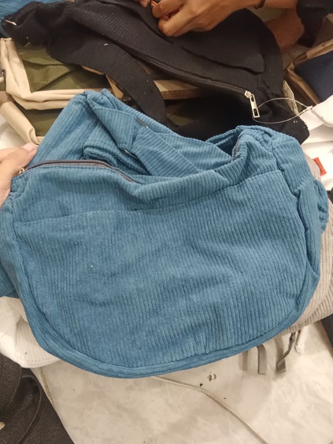 Tas Slempang Slingbag Corduroy/ Denim