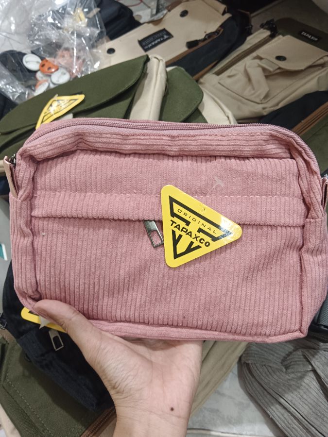 Tas Slempang Corduroy Marsha/ Pink 